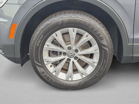 Used 2020 Volkswagen Tiguan S FWD image 23