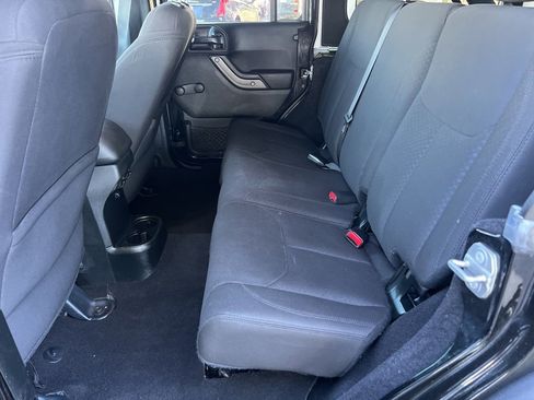 Used 2017 Jeep Wrangler Unlimited Sport w/ Connectivity Group image 17