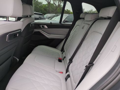 New 2026 BMW X5 xDrive40i w/ Executive Package AWD/4WD image 14