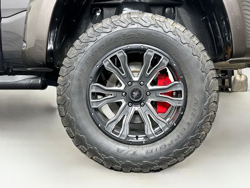 Used 2022 RAM 1500 Big Horn AWD/4WD image 11
