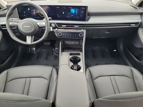 New 2025 Hyundai Sonata Limited image 13