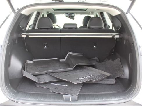 Used 2024 Hyundai Tucson Limited image 43