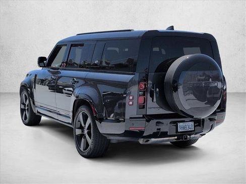 Used 2023 Land Rover Defender 130 X-Dynamic SE AWD/4WD image 7