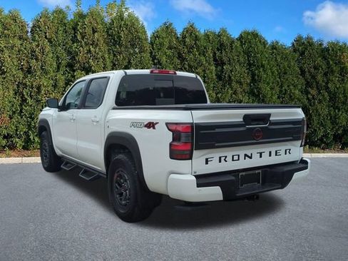 Used 2025 Nissan Frontier PRO-4X w/ Black Accent Package AWD/4WD image 6