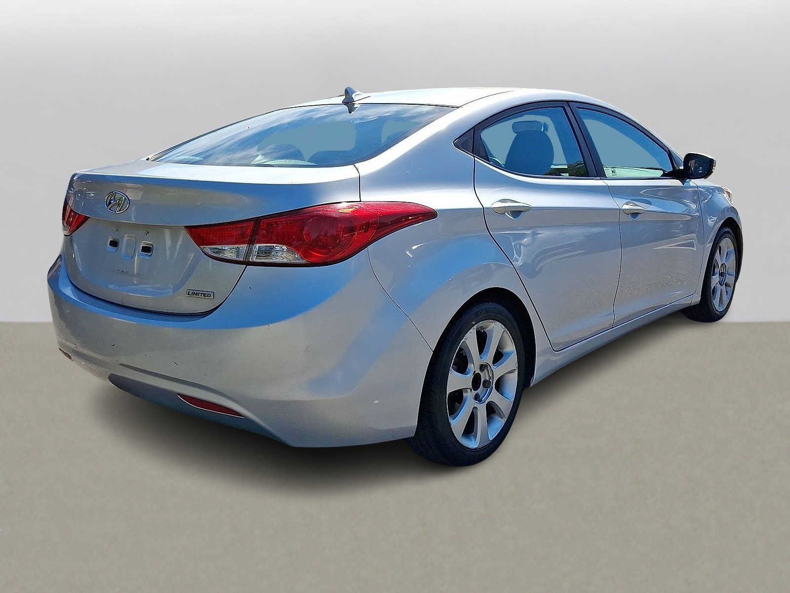 Used 2012 Hyundai Elantra Limited FWD image 31
