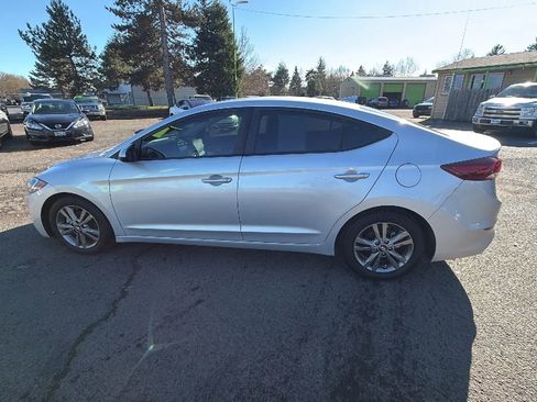 Used 2018 Hyundai Elantra SEL FWD image 6