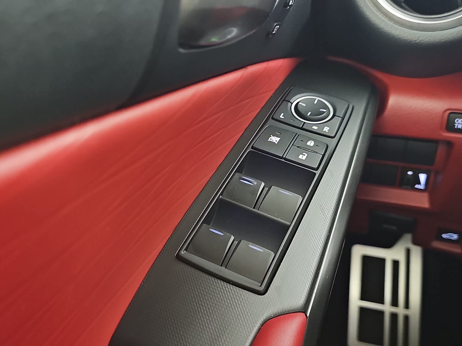 Used 2022 Lexus IS 350 F Sport RWD image 27