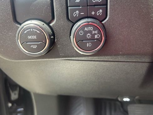 Used 2024 Chevrolet Silverado 1500 LTZ RWD image 33