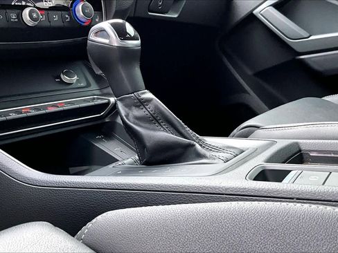 Used 2023 Audi Q3 2.0T Premium Plus w/ Premium Plus Package image 16