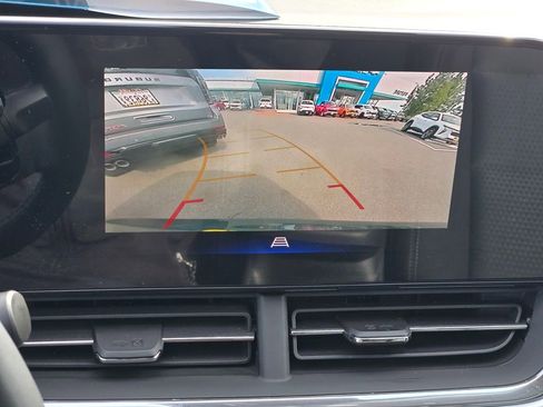 Used 2026 Chevrolet Trax LT w/ Driver Confidence Package image 15