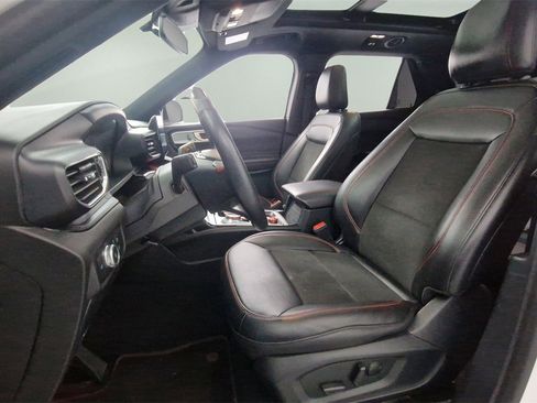 Used 2022 Ford Explorer ST-Line w/ Class IV Trailer Tow Package image 14