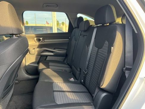 New 2026 Kia Sorento LX FWD image 22