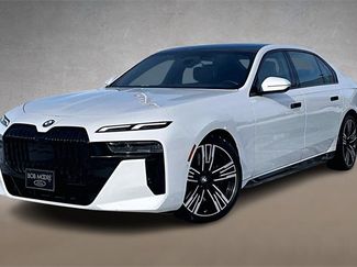 Used 2023 BMW 760i xDrive video 1