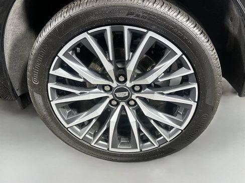 Used 2024 Cadillac XT4 Sport w/ Technology Package AWD/4WD image 31