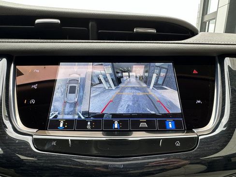 New 2025 Cadillac XT6 Premium Luxury image 27