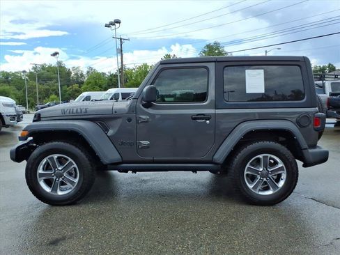 Used 2022 Jeep Wrangler Sport AWD/4WD image 7
