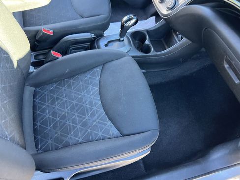 Used 2020 Chevrolet Spark LT image 34