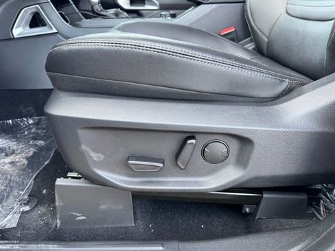 New 2025 Ford Ranger Lariat w/ FX4 Off-Road Package image 13