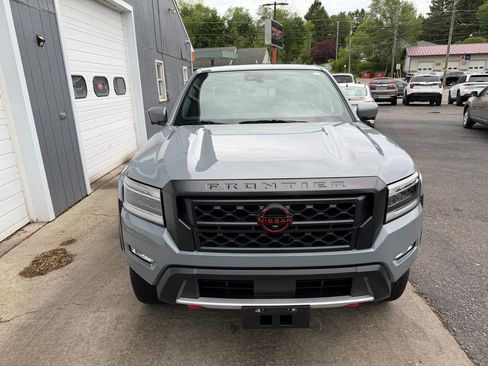Used 2024 Nissan Frontier PRO-4X w/ Pro Premium Package AWD/4WD image 2