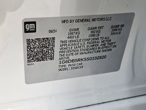 New 2025 Cadillac CT4 Premium Luxury image 31