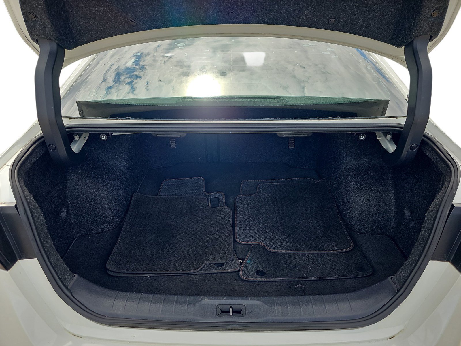 Used 2019 Nissan Altima 2.5 Platinum FWD image 27
