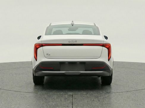 Used 2025 Kia K4 FWD image 7