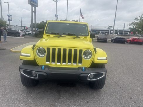 Used 2023 Jeep Wrangler Unlimited Sahara w/ Cold Weather Group AWD/4WD image 2