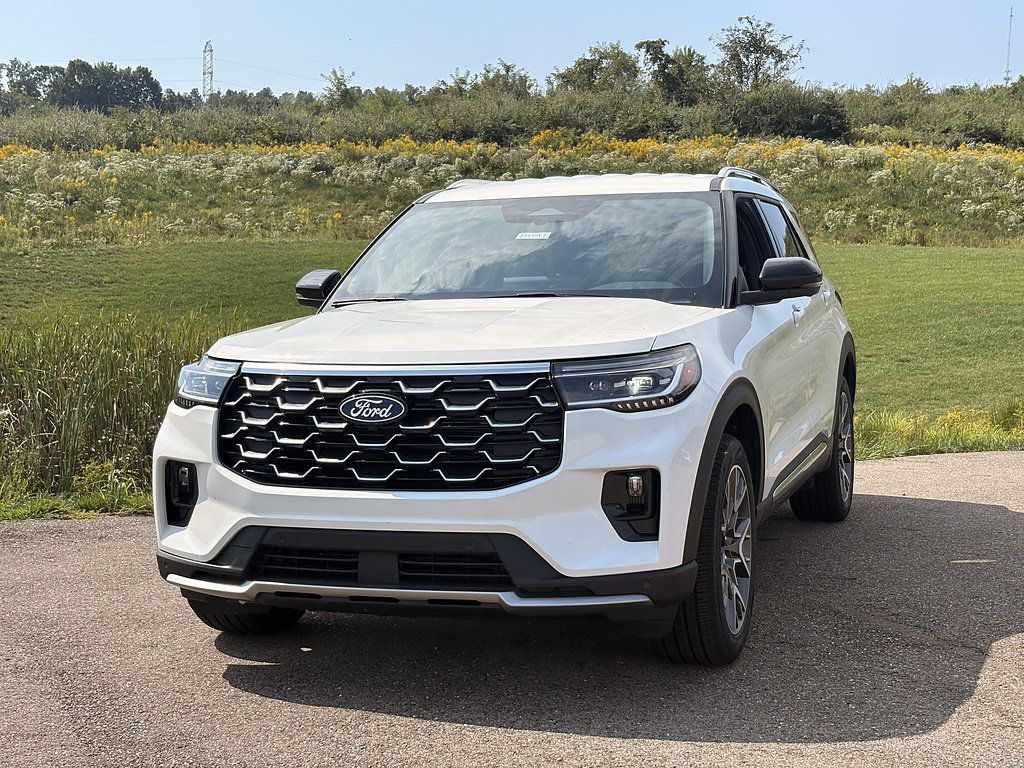 New 2027 Ford Explorer Platinum w/ 3.0L Ultimate Package AWD/4WD image 1