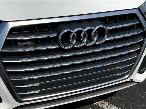 Used 2018 Audi Q7 3.0T Premium Plus image 29