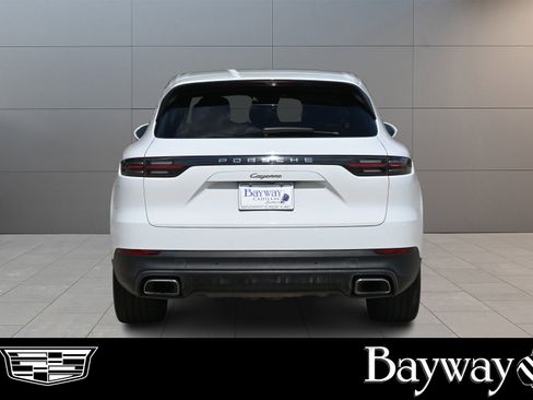 Used 2019 Porsche Cayenne image 6