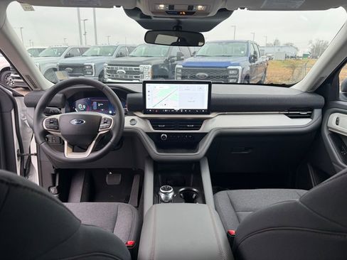 New 2026 Ford Explorer Active image 11