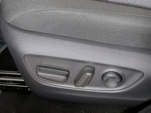 Used 2025 Toyota RAV4 XLE image 16