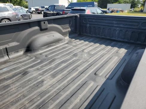 Used 2024 RAM 3500 Tradesman w/ Snow Chief Group AWD/4WD image 10