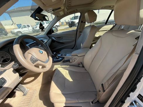 Used 2012 BMW 328i Sedan w/ Premium Pkg RWD image 10