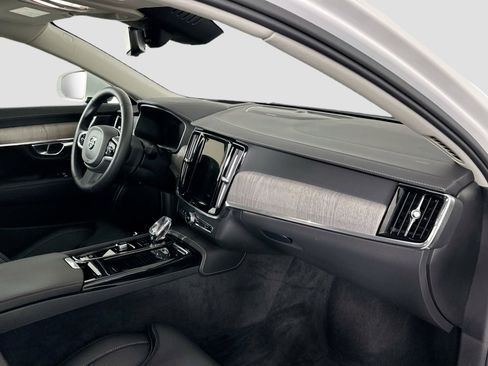 New 2025 Volvo S90 T8 Ultra image 27