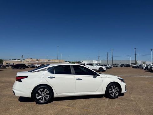 Certified 2025 Nissan Altima 2.5 S image 25