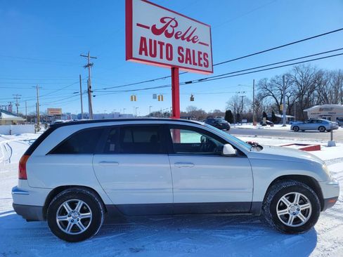 Used 2007 Chrysler Pacifica Touring image 8