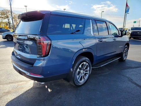 New 2026 Chevrolet Suburban LS image 15