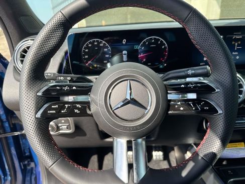 New 2026 Mercedes-Benz GLB 250 image 10
