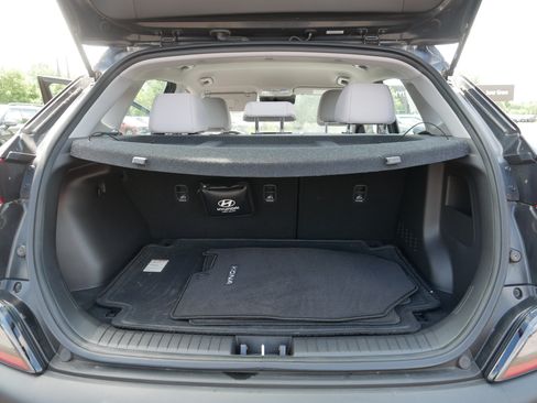 Used 2023 Hyundai Kona SE w/ Cargo Package AWD/4WD image 17