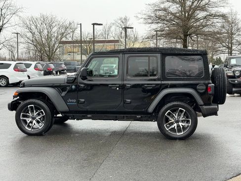 Used 2025 Jeep Wrangler Unlimited Sport S 4xe w/ Convenience Group image 10