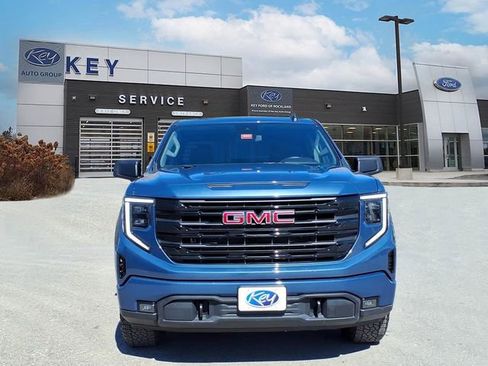 Used 2026 GMC Sierra 1500 Elevation AWD/4WD image 2