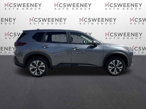 Used 2023 Nissan Rogue SV image 6