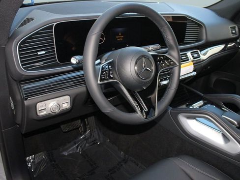 Used 2026 Mercedes-Benz GLE 450 4MATIC image 4