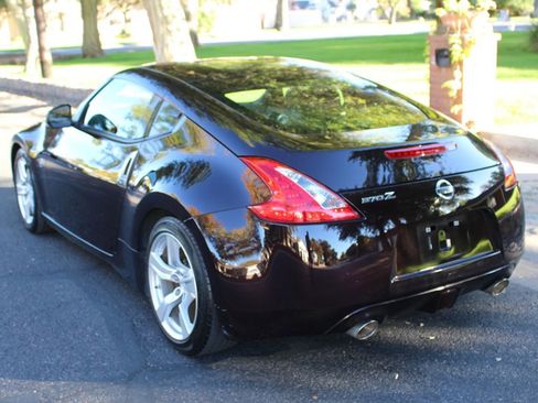 Used 2010 Nissan 370Z Coupe image 31