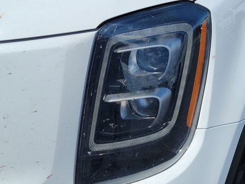 Used 2022 Kia Telluride SX w/ SX Prestige Package image 21