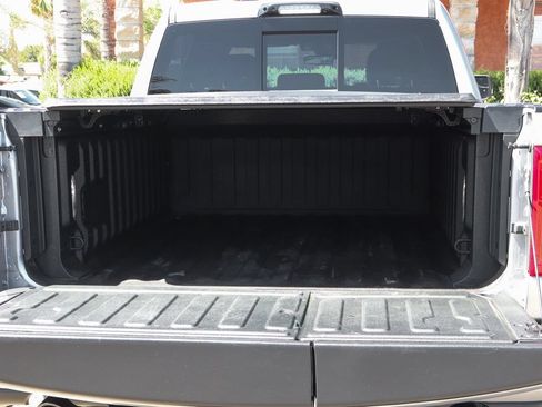 Used 2025 RAM 1500 Limited AWD/4WD image 9