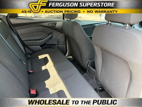Used 2015 Ford Focus S FWD image 28