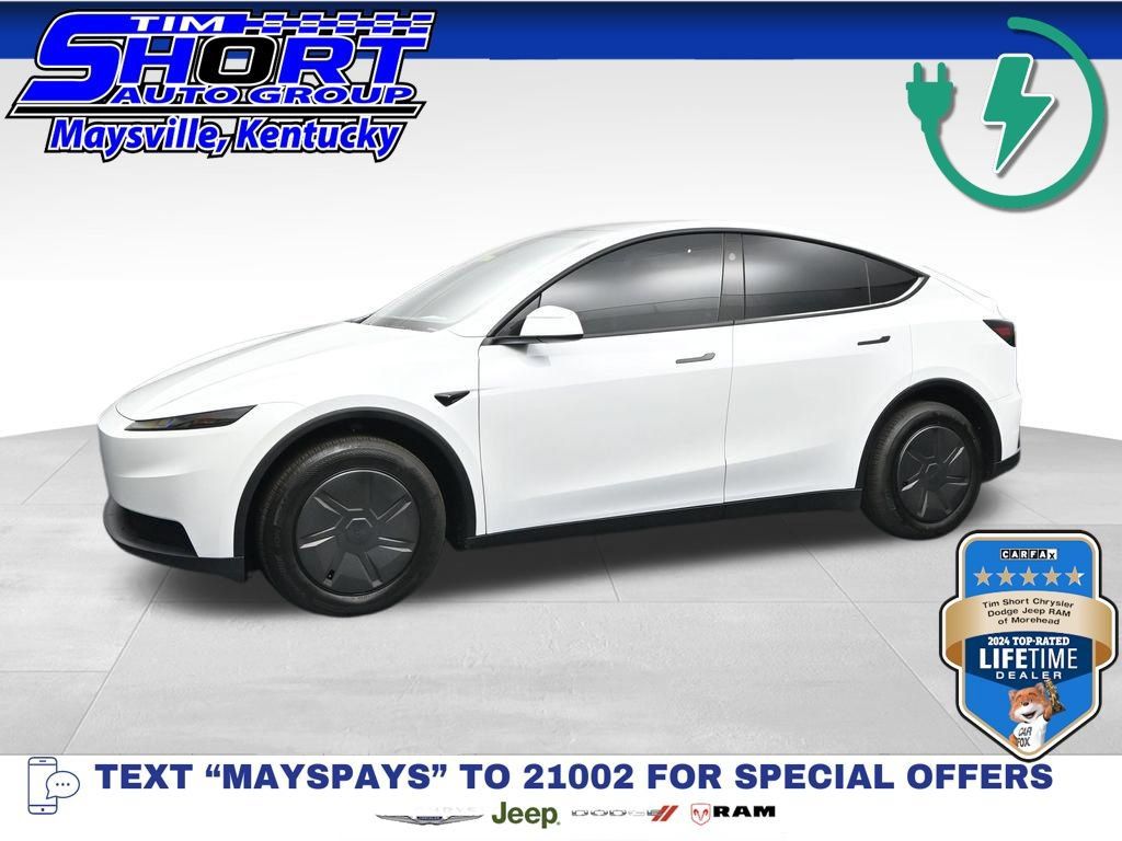 Used 2026 Tesla Model Y 2WD image 1
