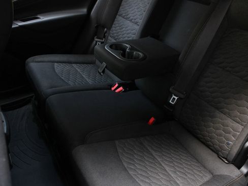 Used 2018 Chevrolet Equinox LT image 20